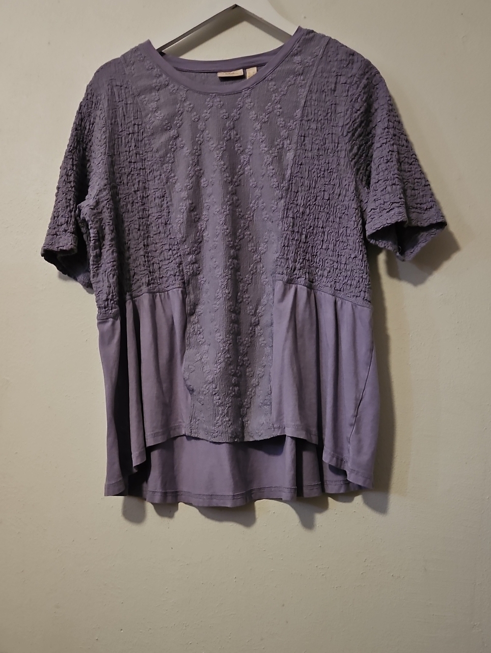 LOGO by Lori Goldstein Lavender Short Sleeve Textured Tee